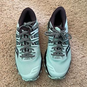 Saucony Trail Shoes; Sz 11. Excellent condition